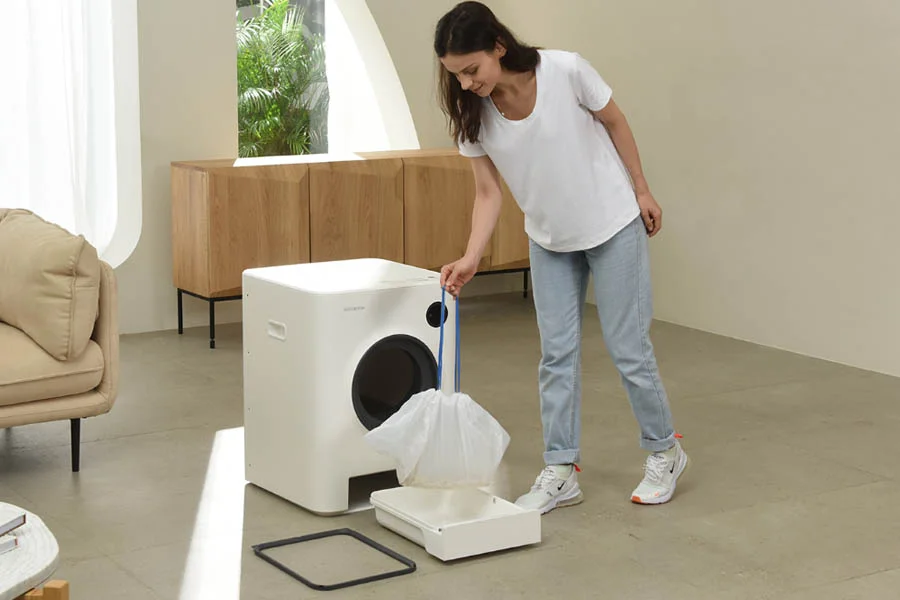 automatic self cleaning cat litter box