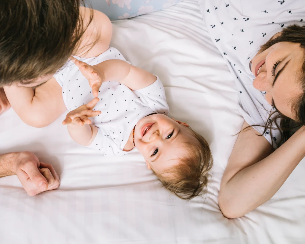 infant sleeper for bed